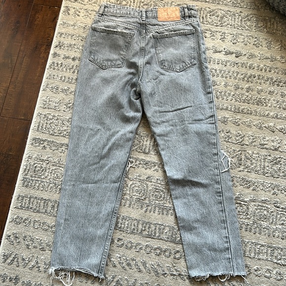 Zara ripped mom fit jeans - Picture 6 of 6